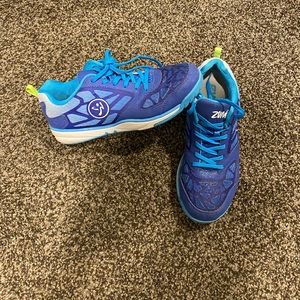 Zumba shoes size 8